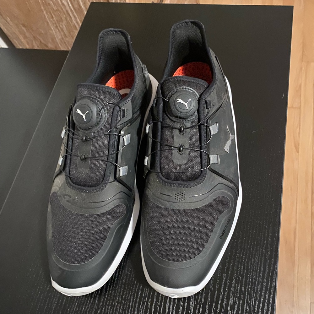 Puma Men's Black and Gray Sneakers